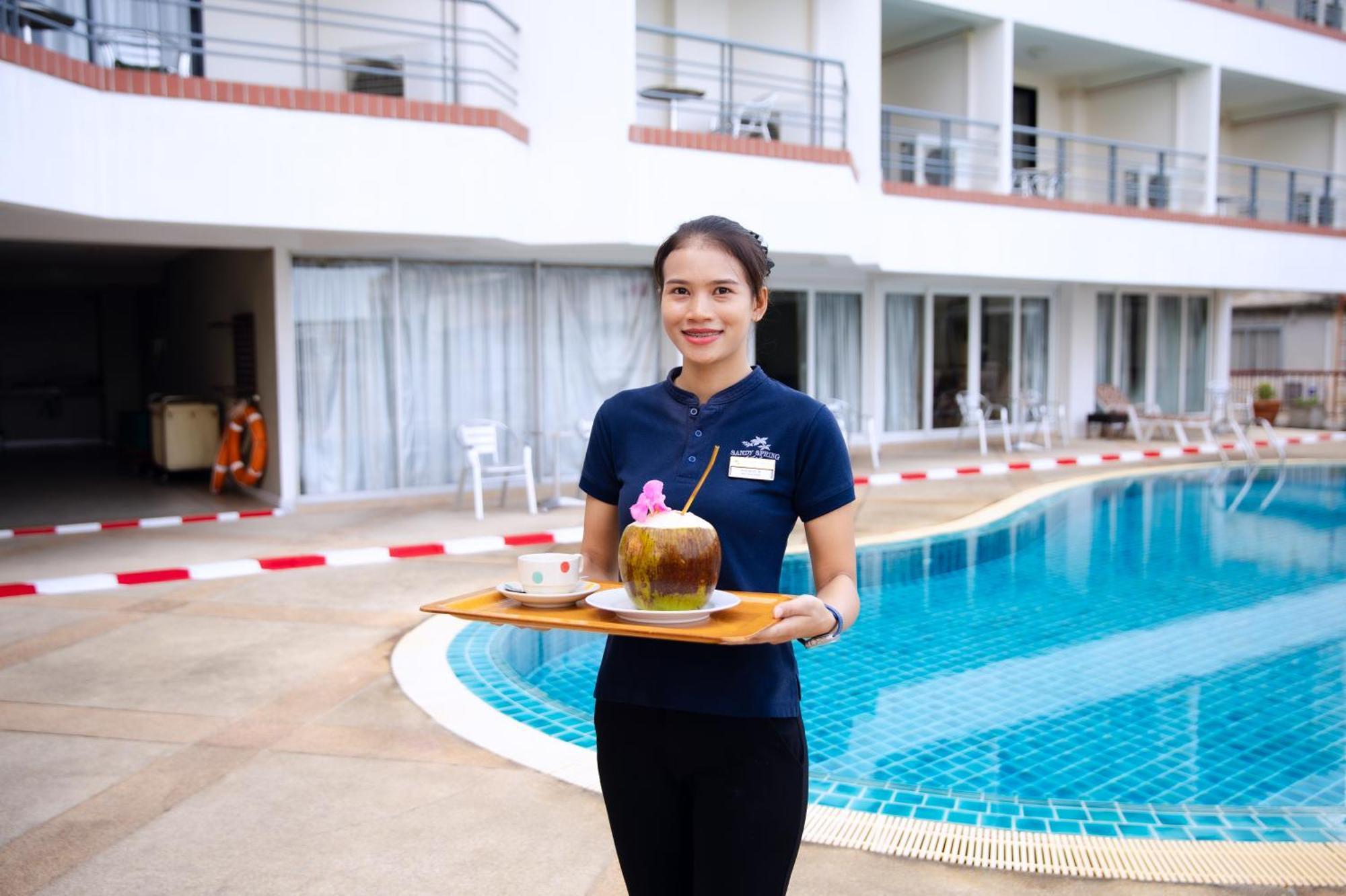 Sandy Spring โรงแรม 3*