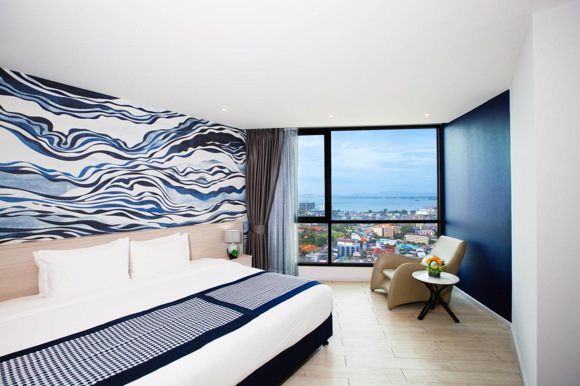 Hotel Brighton Grand & Convention