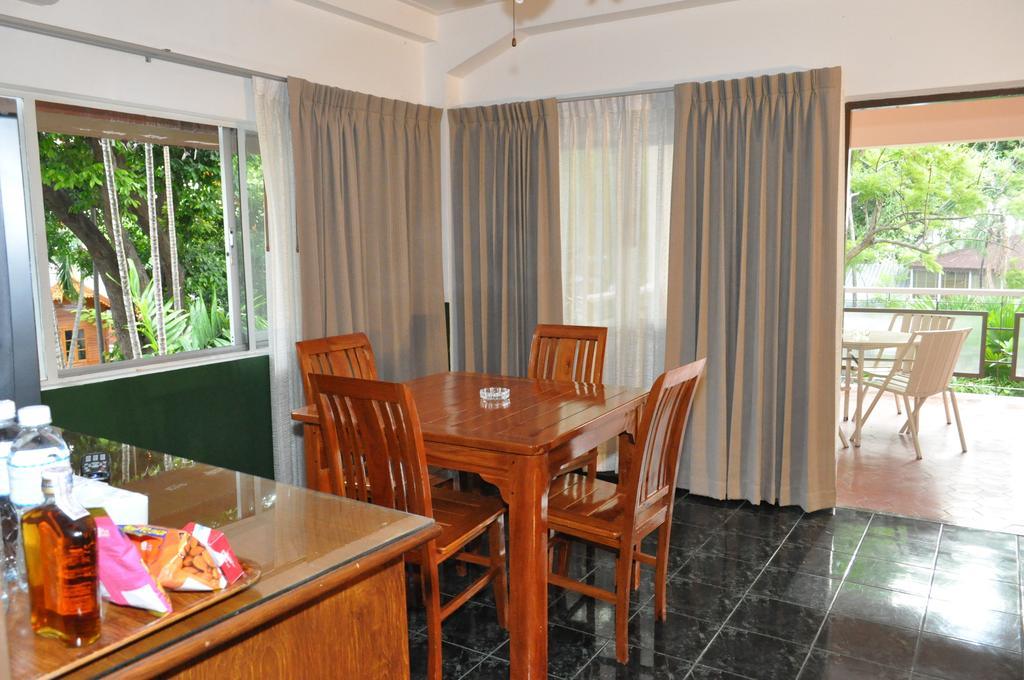 Basaya & 3* Pattaya
