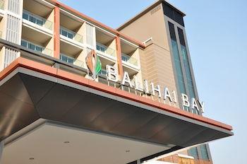 Balihai Bay 4*