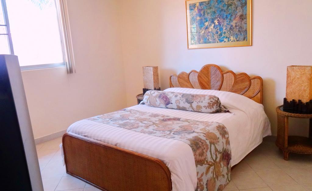 Butterfly Garden Boutique Residences Apts And Villas, A Lifestyle Destination Ex Lg 1-3 Bedroom Units , Full Kitchen, 2 Full Bathrooms, Rain Shower, Bath, Free Bbq, Free Fast Fiber Optic Wifi, Staff 24-7
