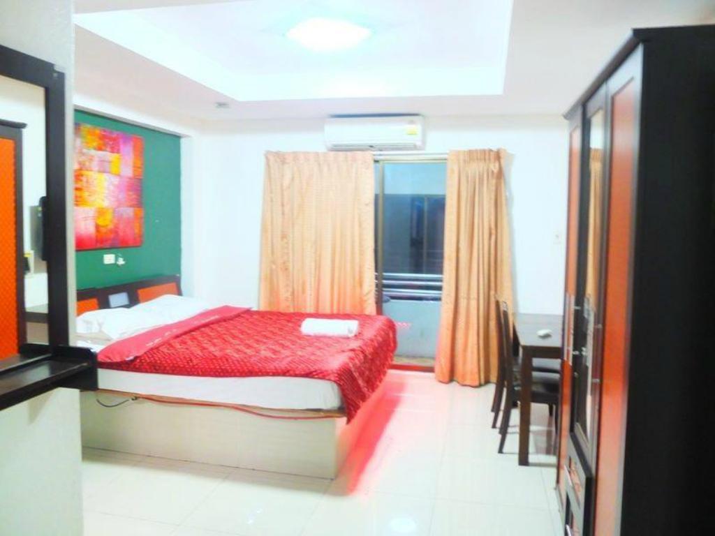 Piza 24 Guest house