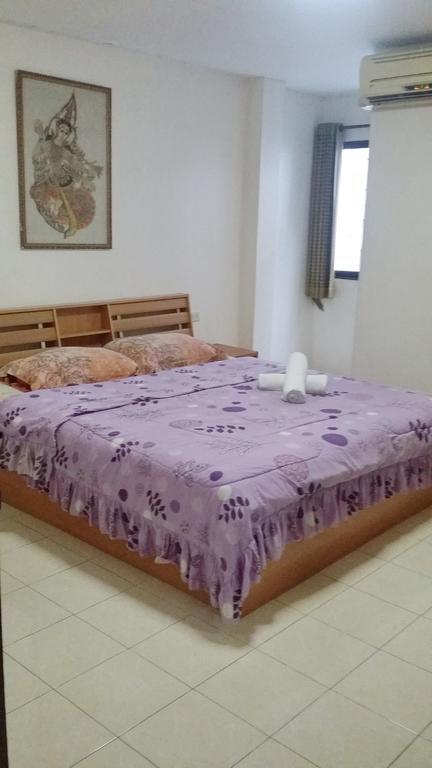 Aparthotel Malee Bar