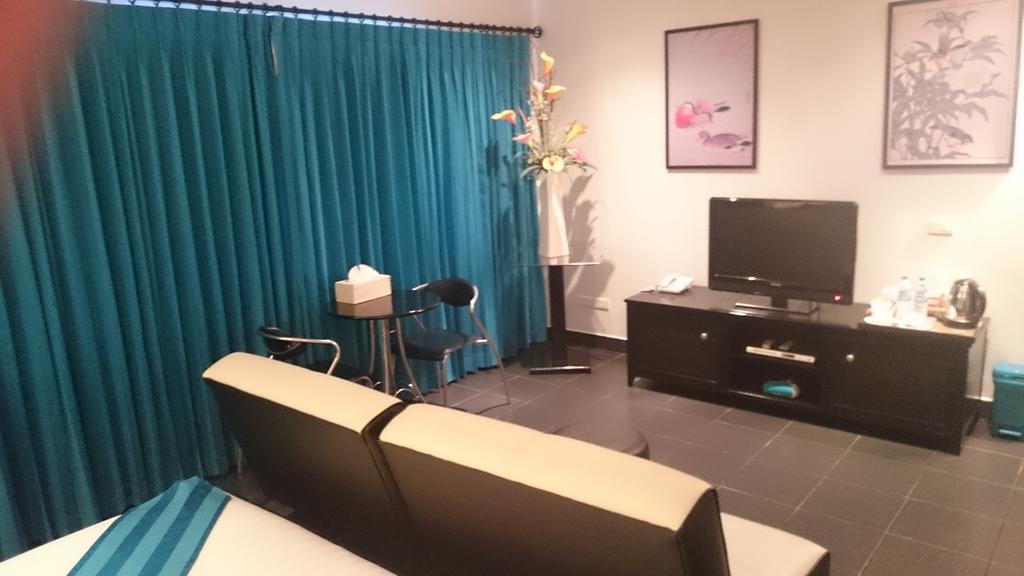 The Venue - Sha Extra