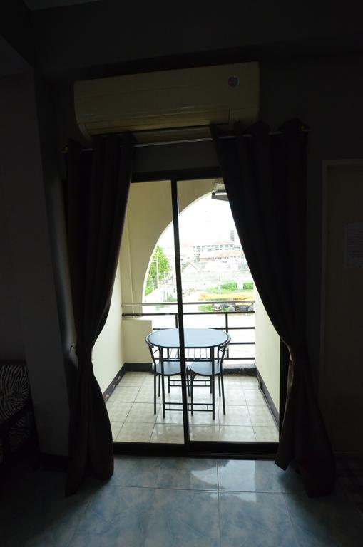 Rumah tetamu Bua Khao Paradise Pattaya