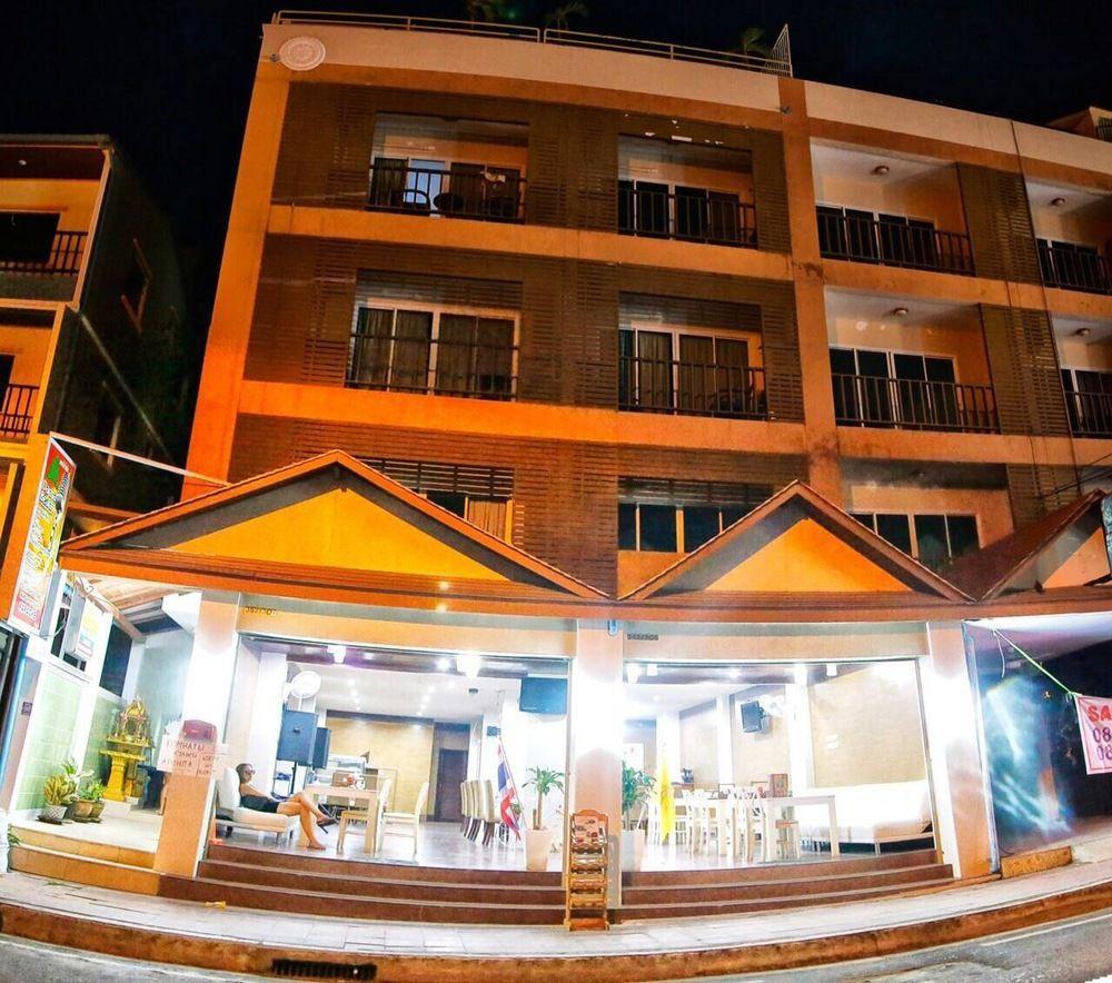 Dacha Beach 2* Pattaya
