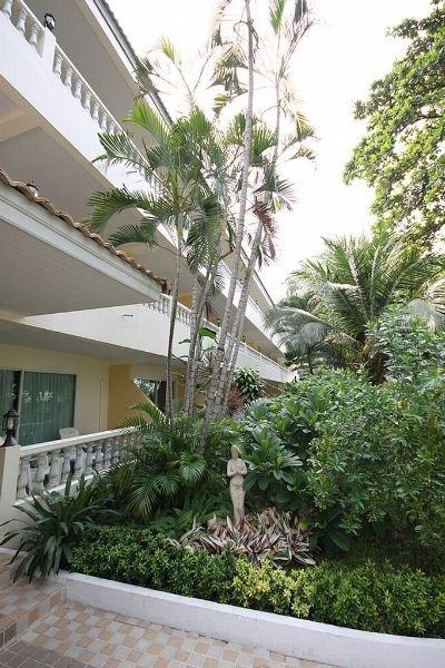 Hotel Twin Palms Pattaya, Sha Extra Certified Pattaya