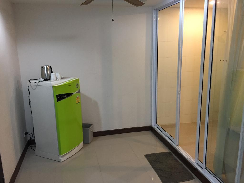 Guest house Shanghai Monna Bar Pattaya