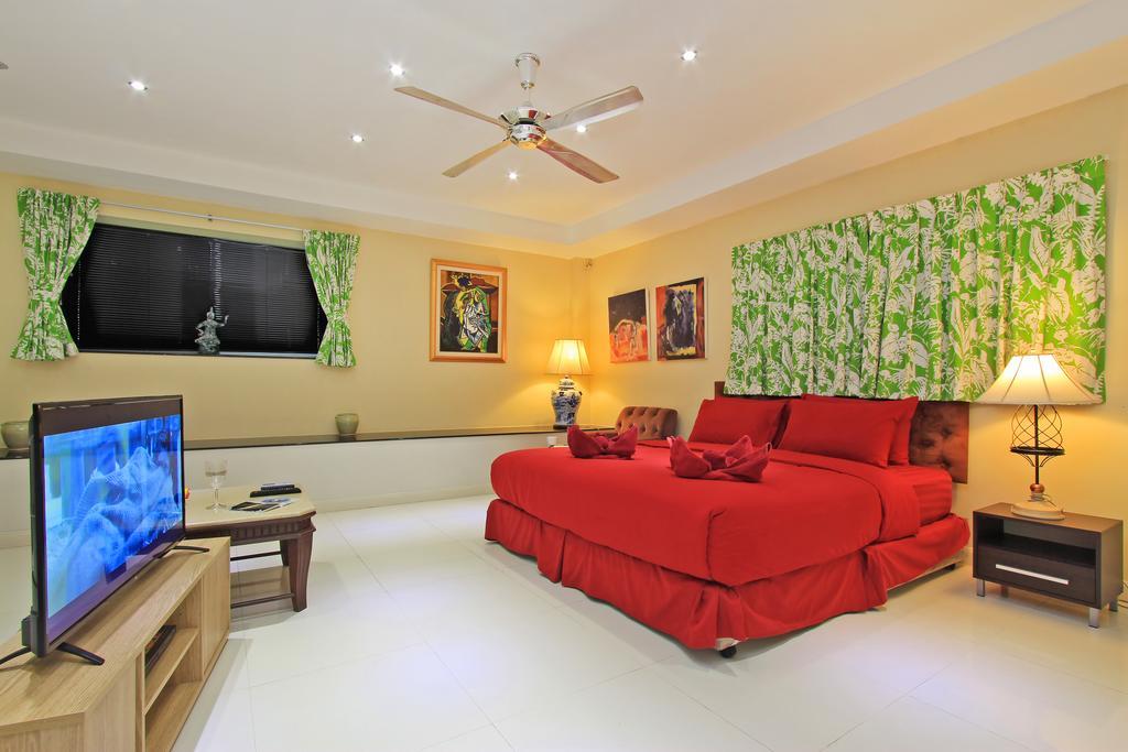 Sharrow Bay * Pattaya