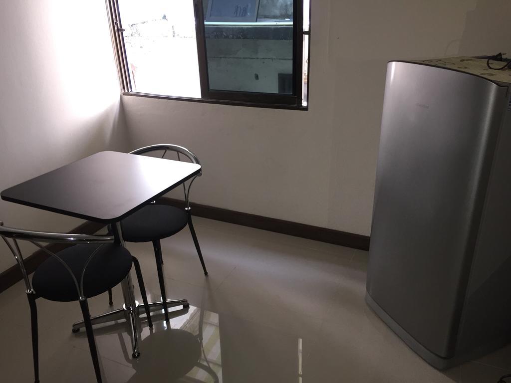 Shanghai Monna Bar Pattaya