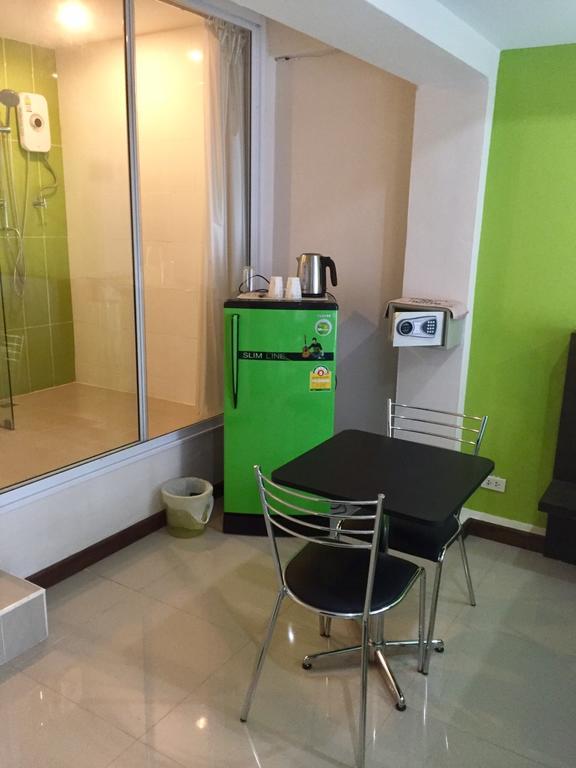 Shanghai Monna Bar 4* Pattaya