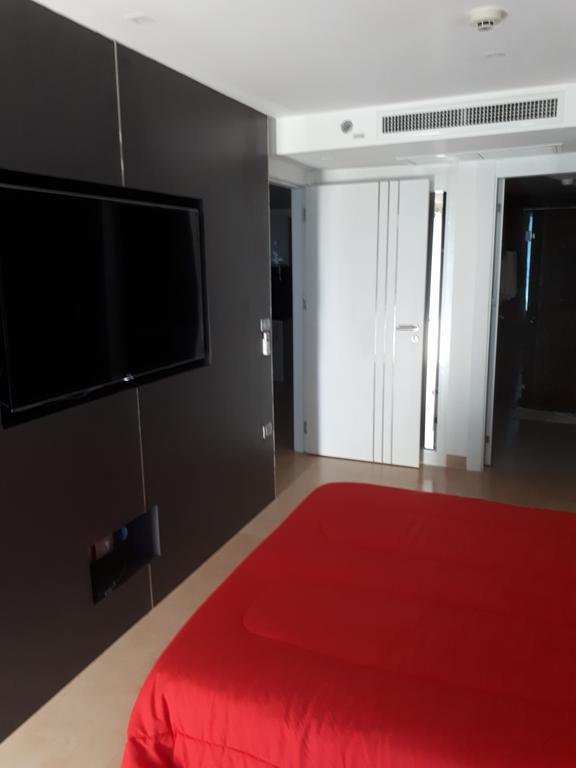 Modernized Seaview 3* Pattaya