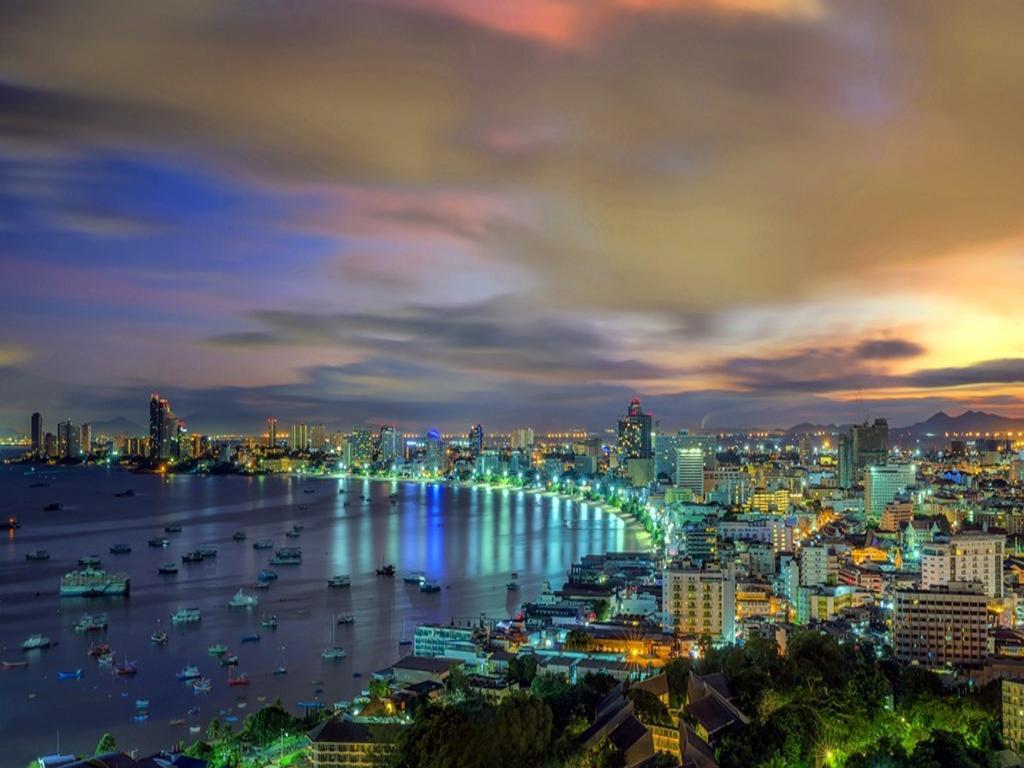 Punyapha Place Hotel