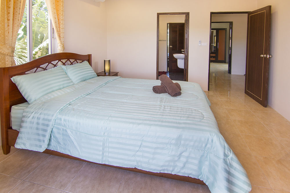 Waree With Pool Hotel Pattaya