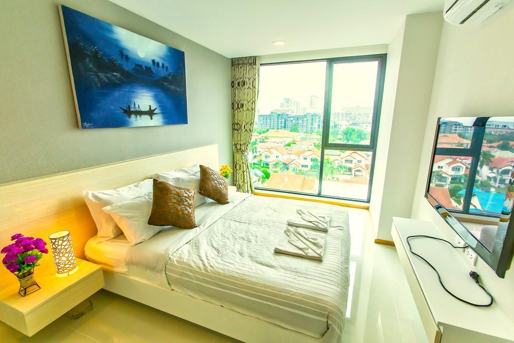 Acqua - 100 Meters From Jomtien