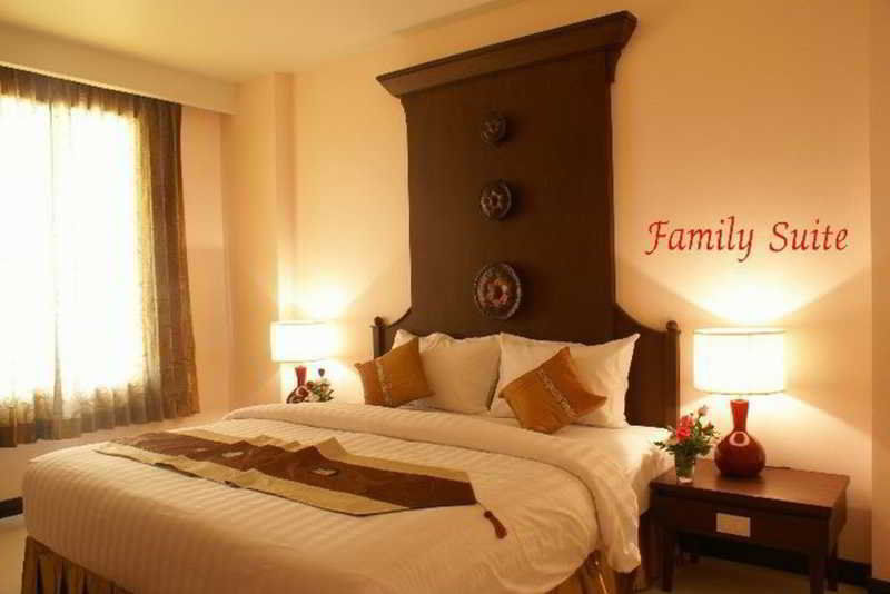 Aiyara Palace Hotel