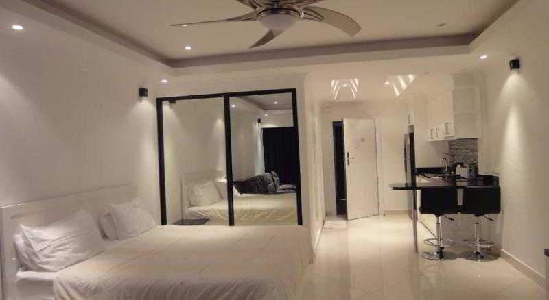 Apartment Vtsix Service At View Talay Pattaya