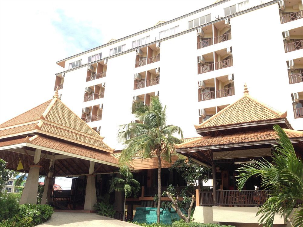 Phuphaya Hotel Pattaya
