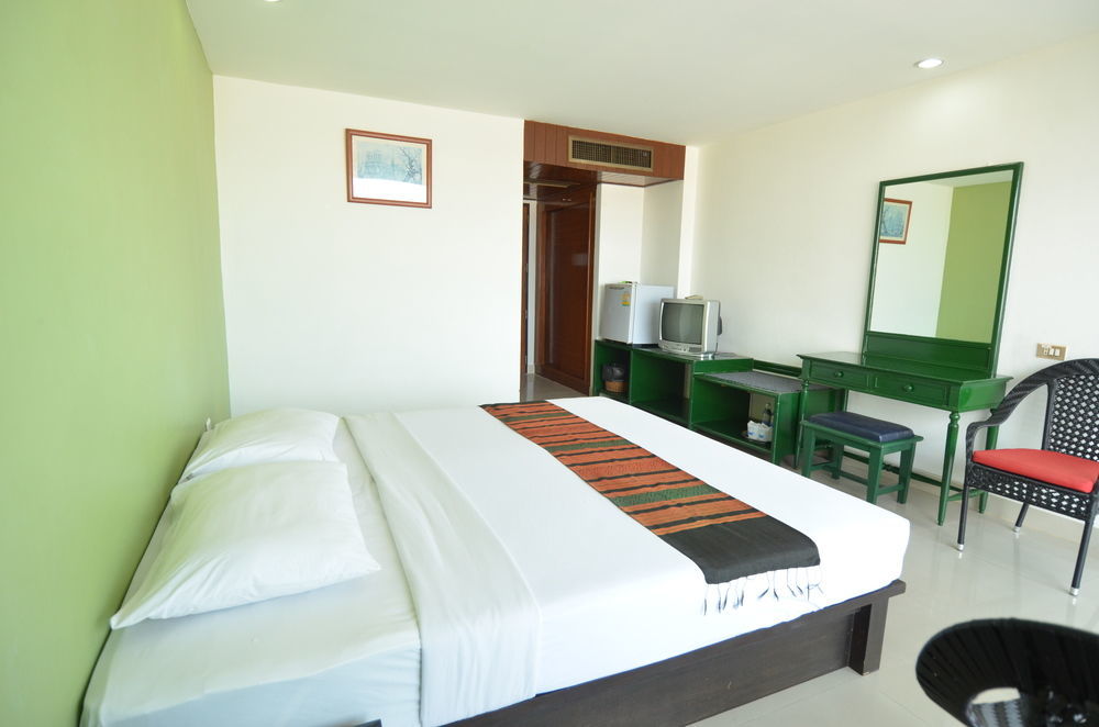 Welcome Plaza Hotel