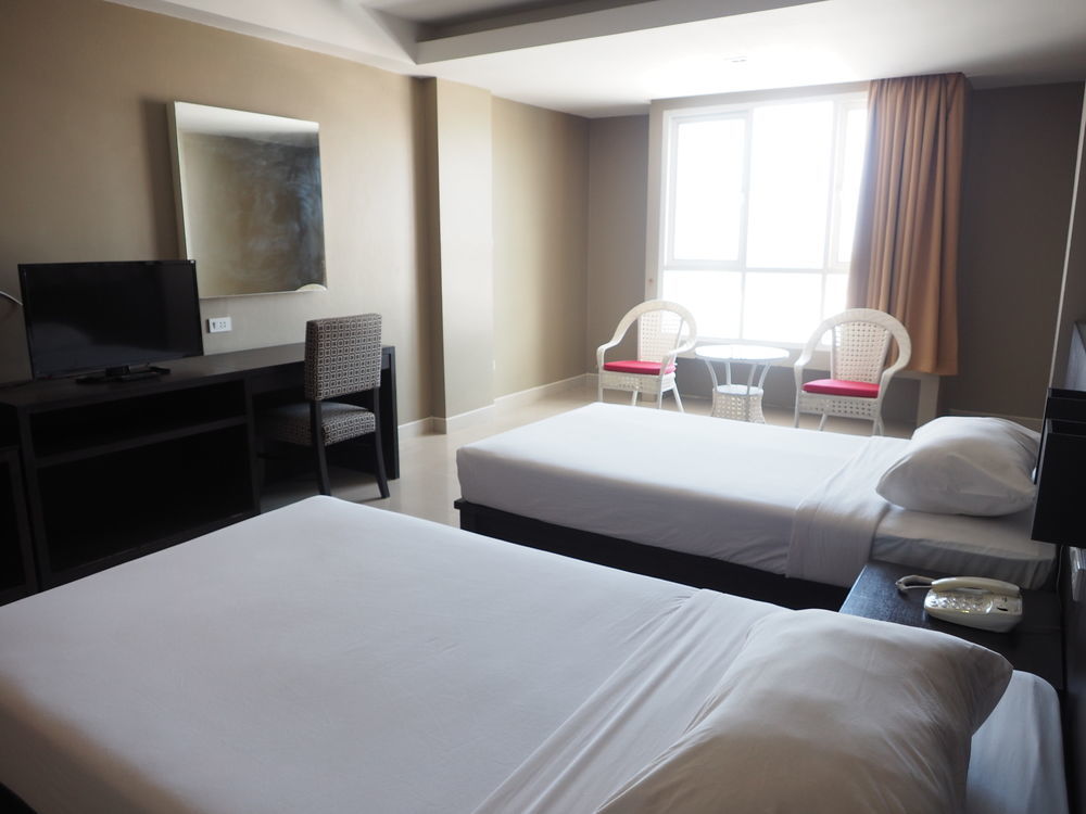 Welcome Plaza Hotel