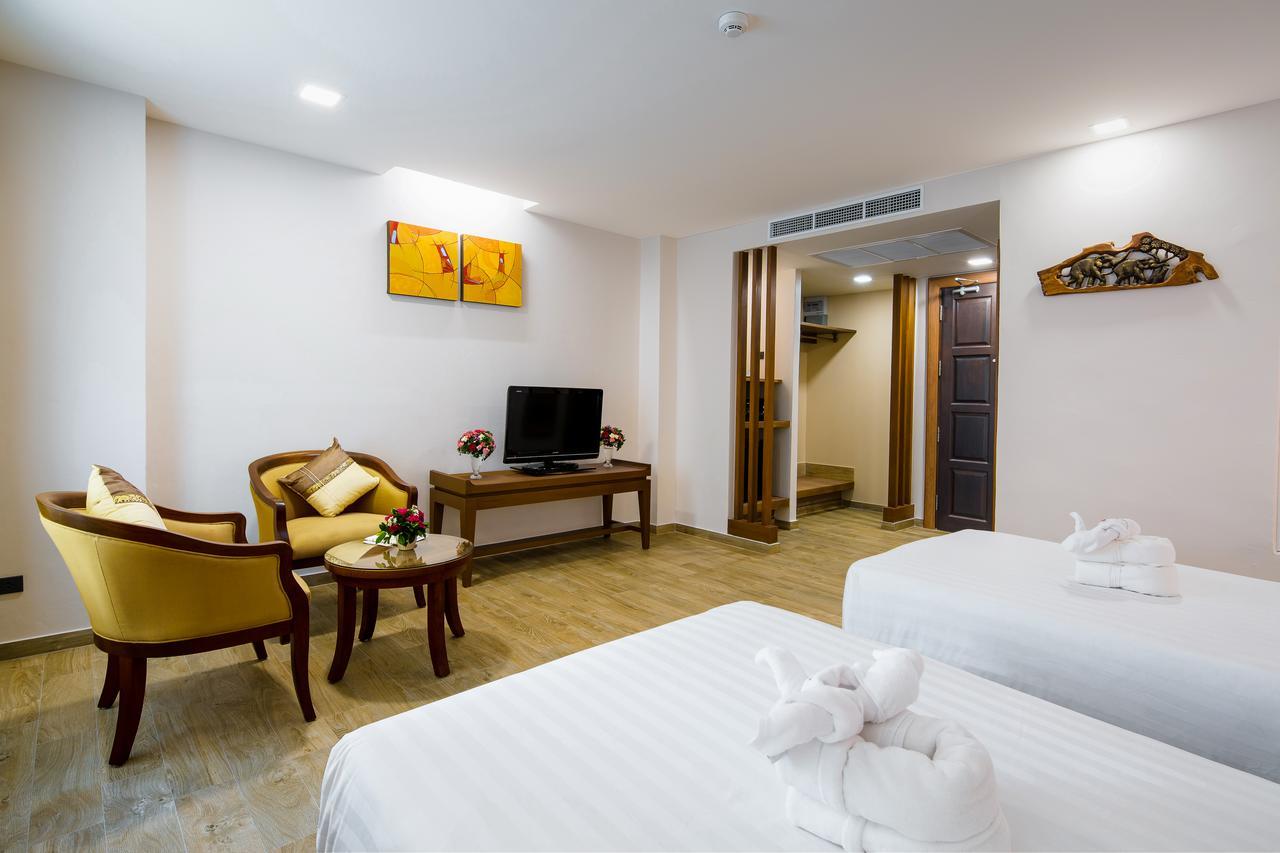 Aiyara Palace Hotel
