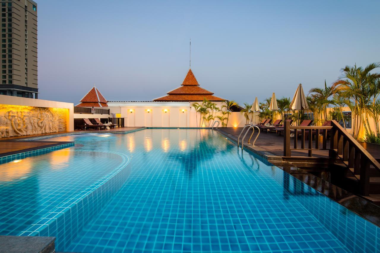 Hotel Aiyara Palace