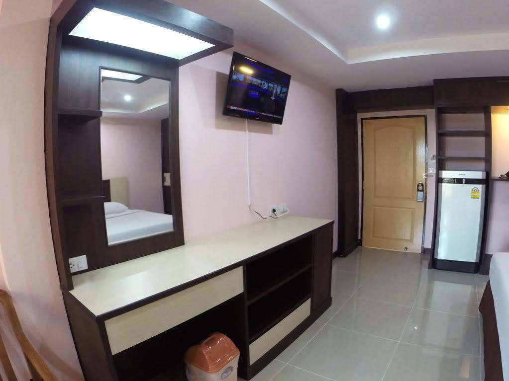 Oyo 523 Aa Pattaya Ville Hotel 2*