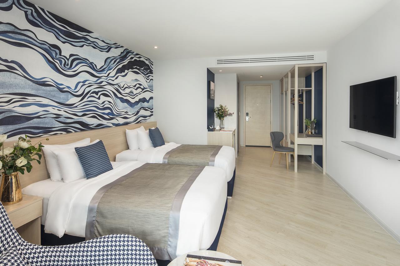 Brighton Grand & Convention Hotel 5*