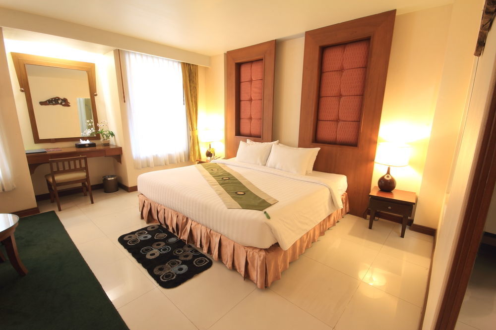 Hotel Aiyara Palace 5*