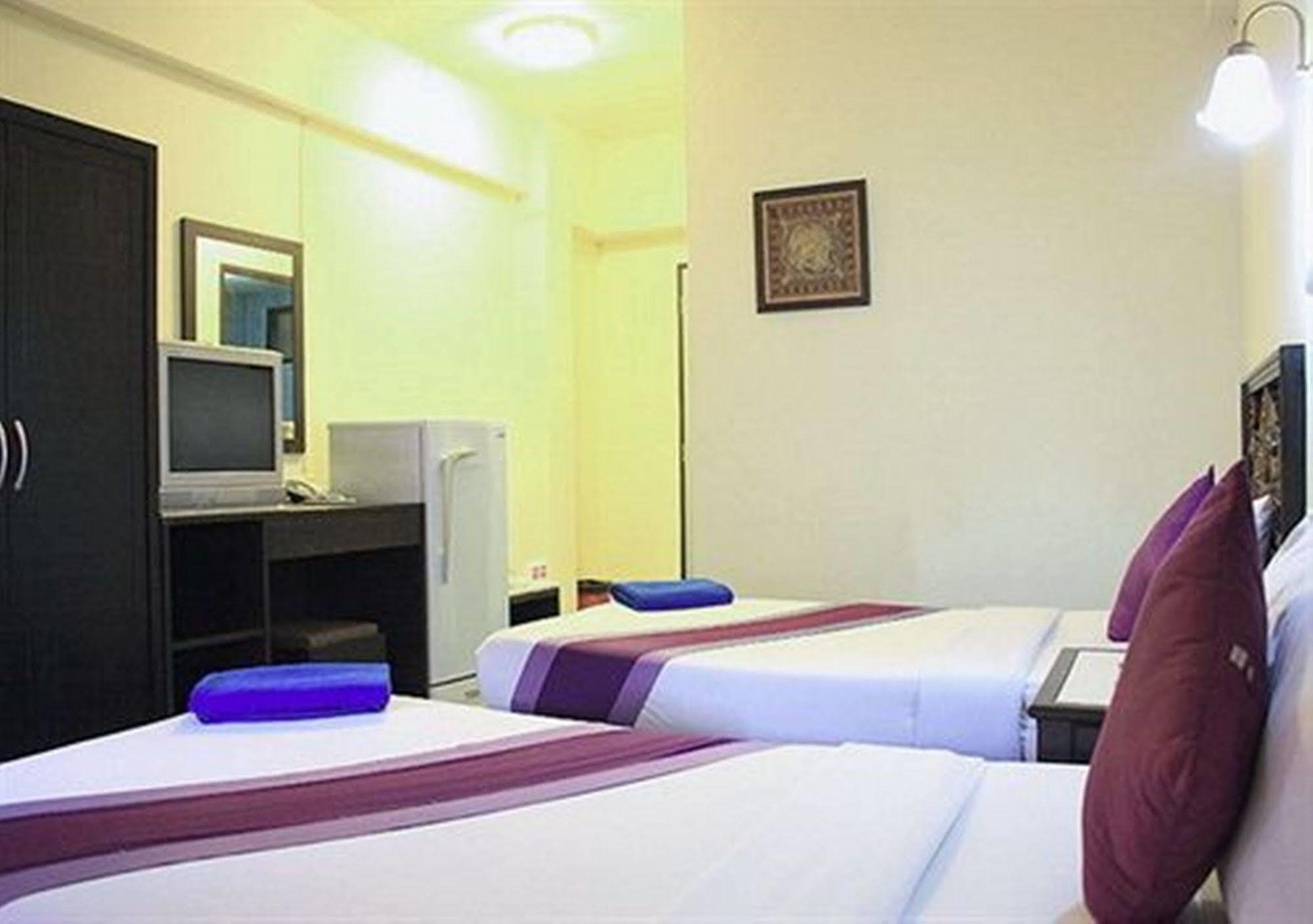 Sawasdee Sabai Hotel