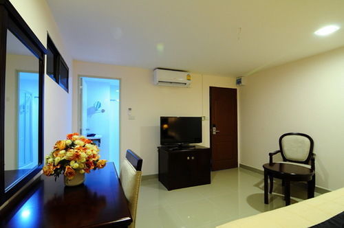 Hotel Chaplin 3*