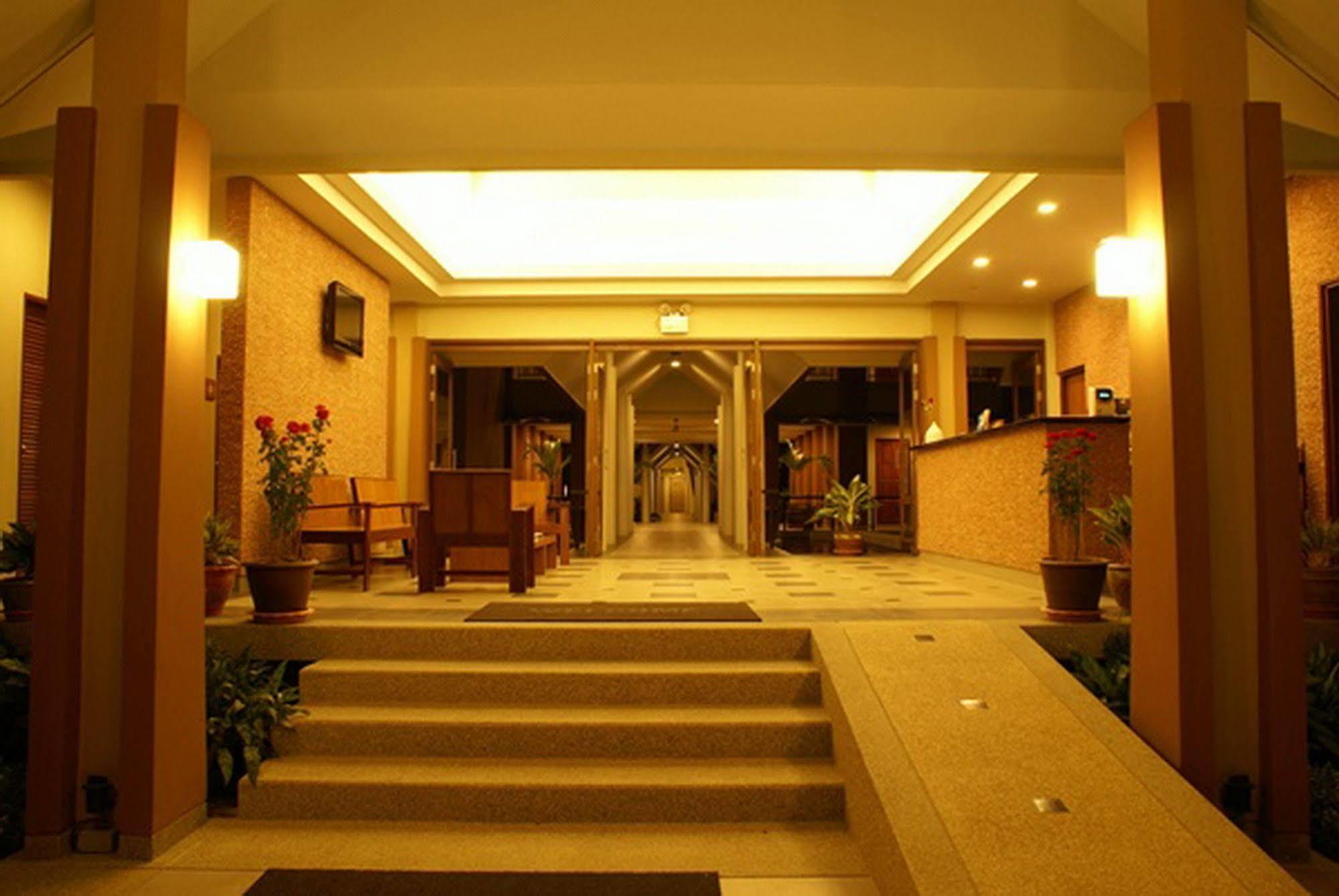 Authong โรงแรม 3*