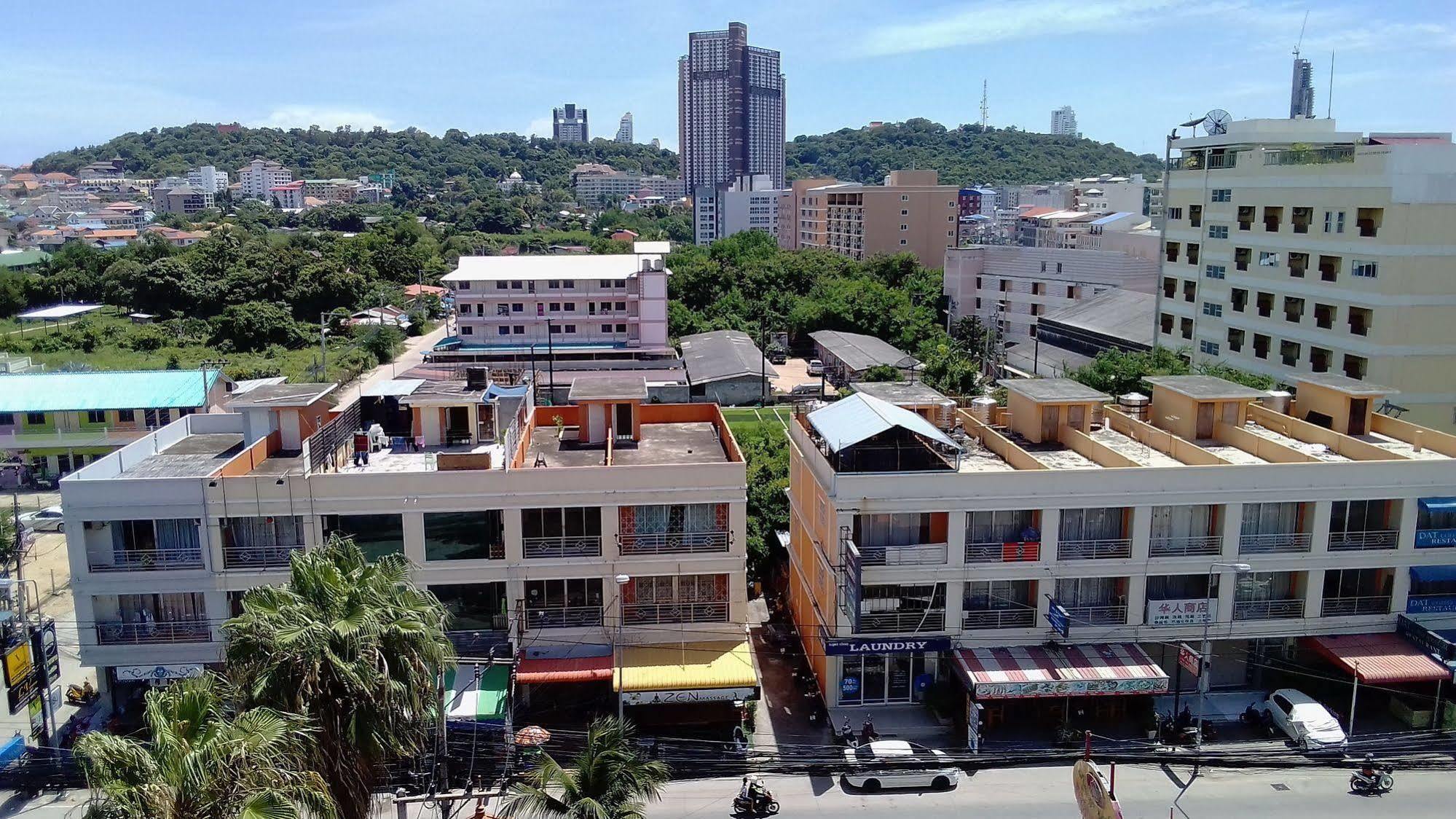 Phuphaya Hotel Pattaya