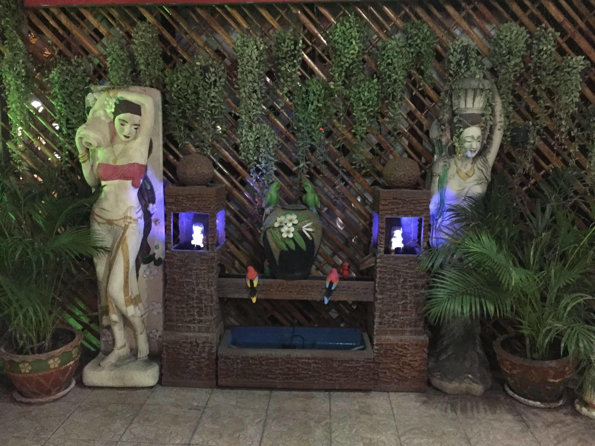 Apartment Pattaya Holiday Lodge