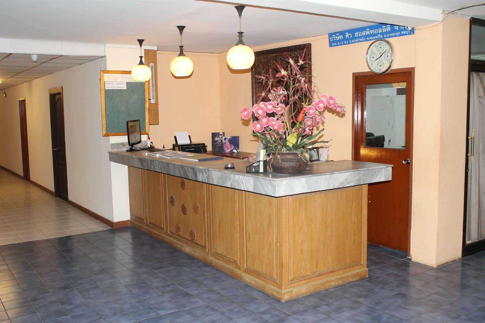 Hotel Hillside