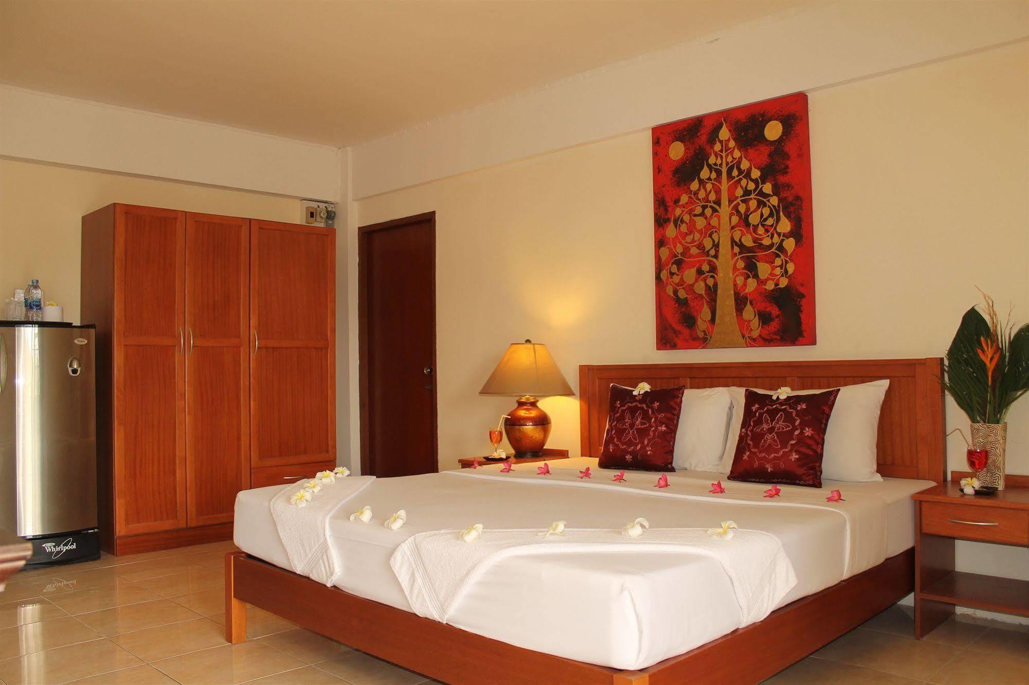 Hillside Hotel