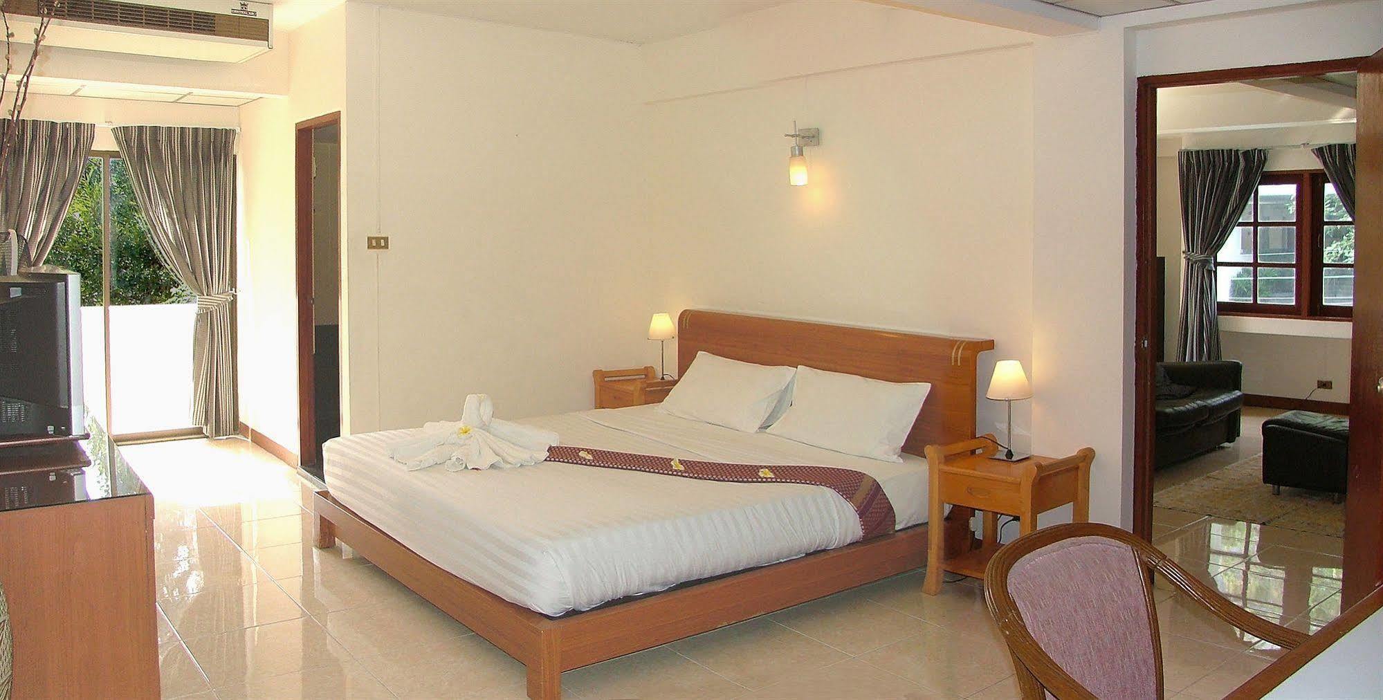 Hotel Hillside