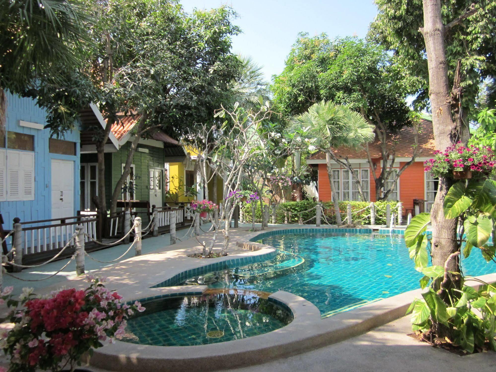 Hotel Deeden Pattaya