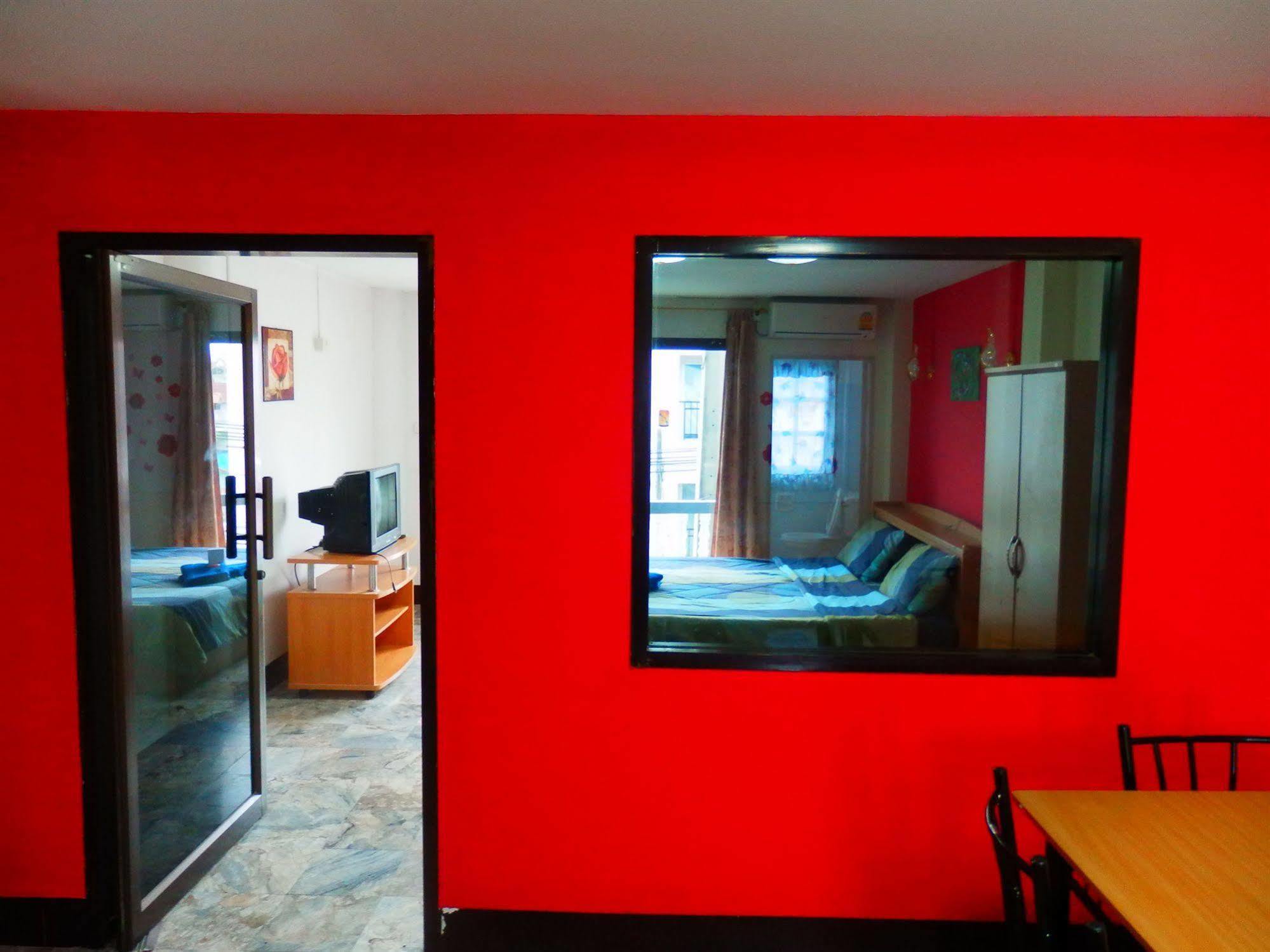 Evelyn Hotel 3*