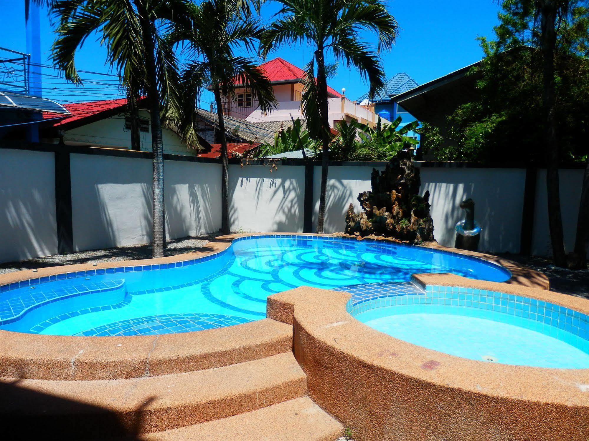 Evelyn Hotel
