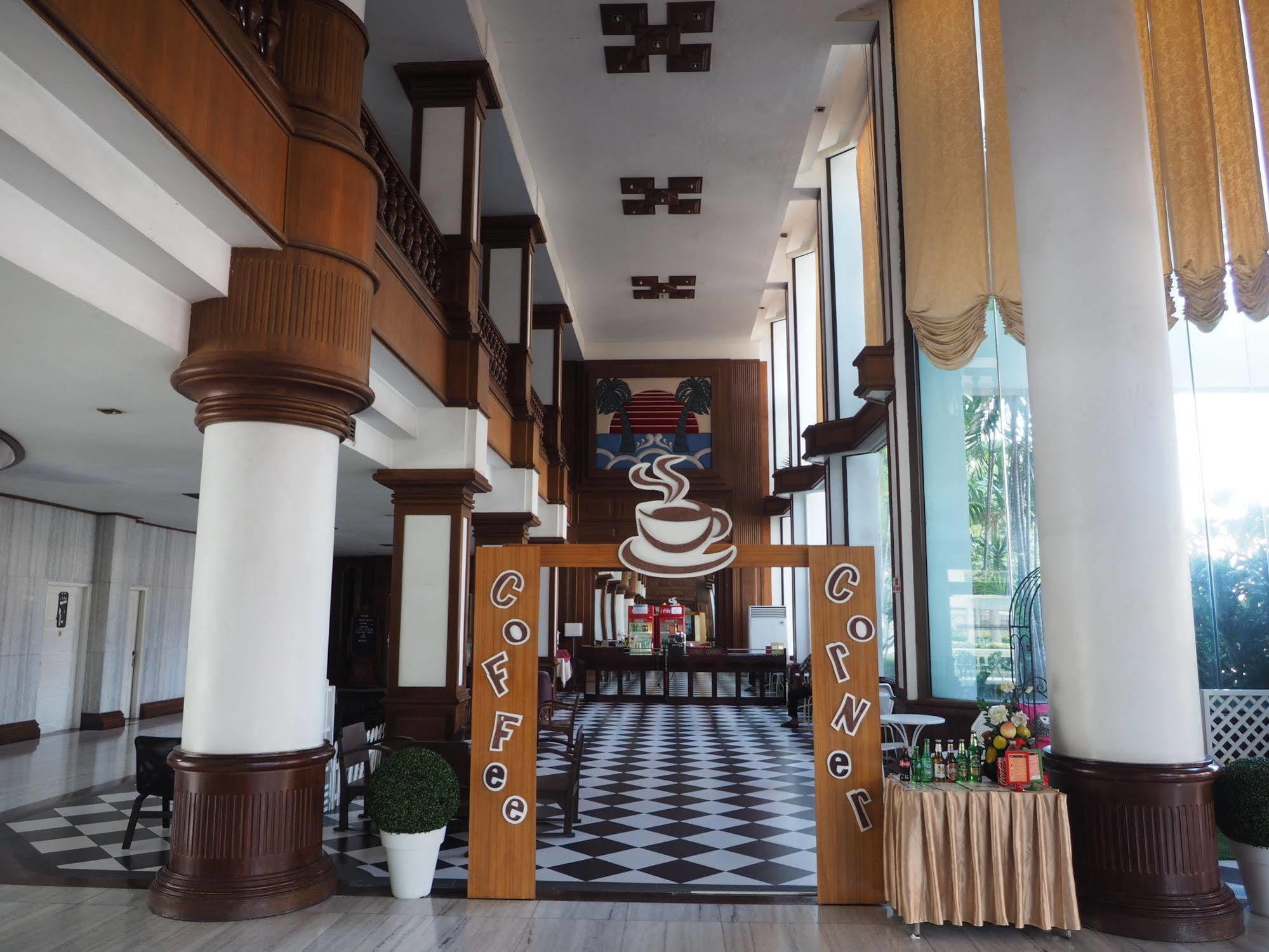 Welcome Plaza Hotel