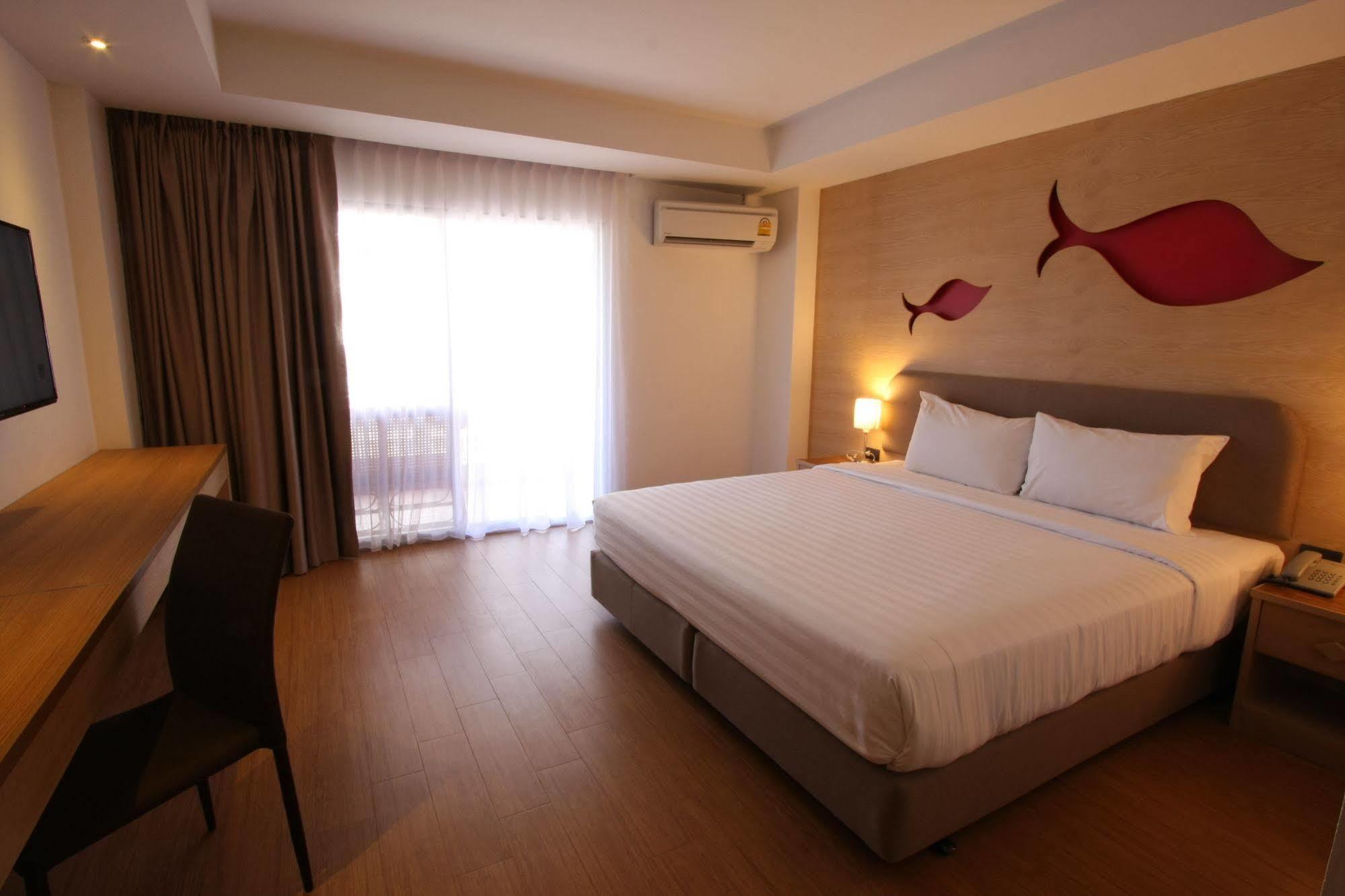 Siam View And Pattaya