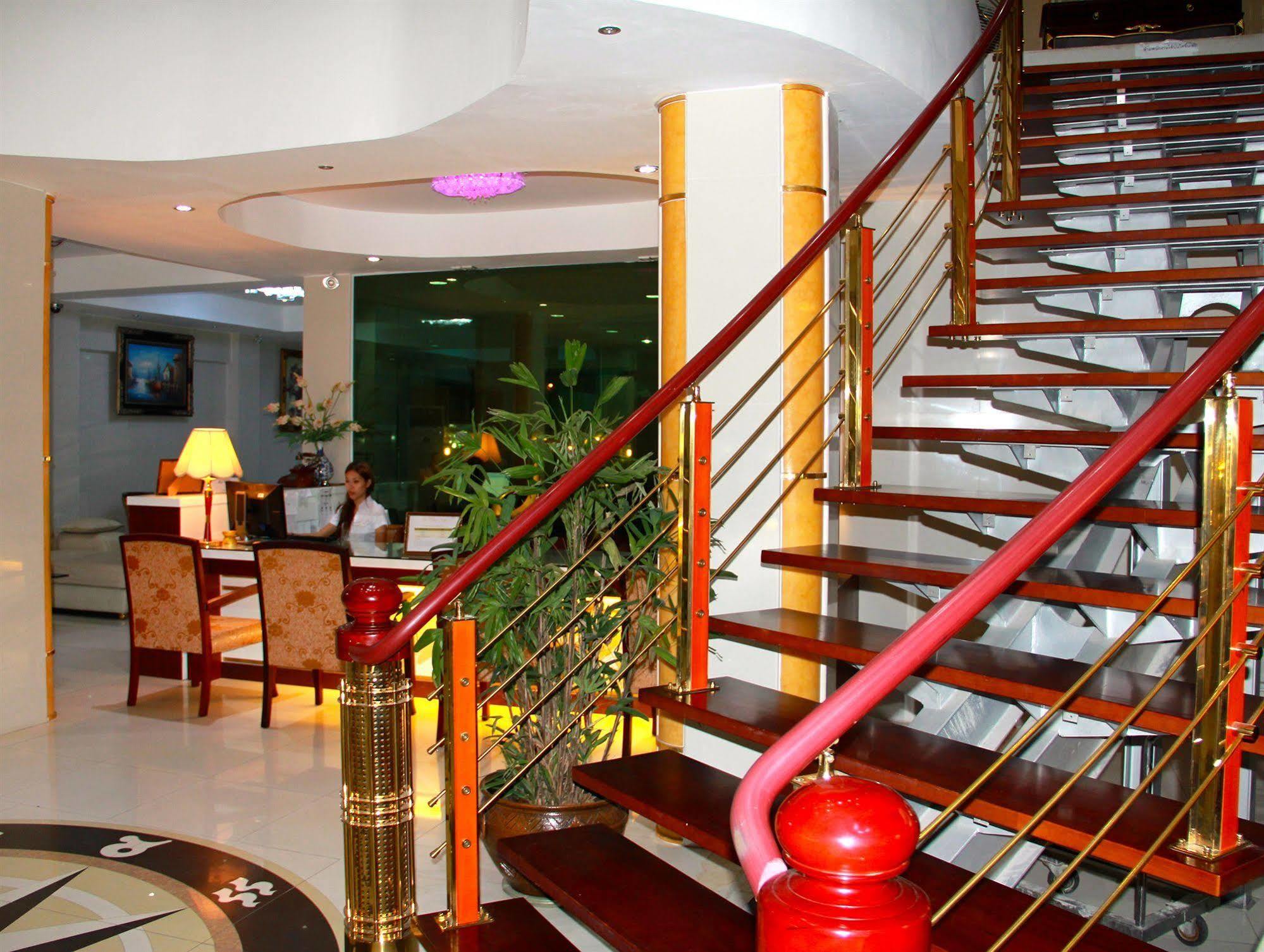 The Privi Hotel 2*