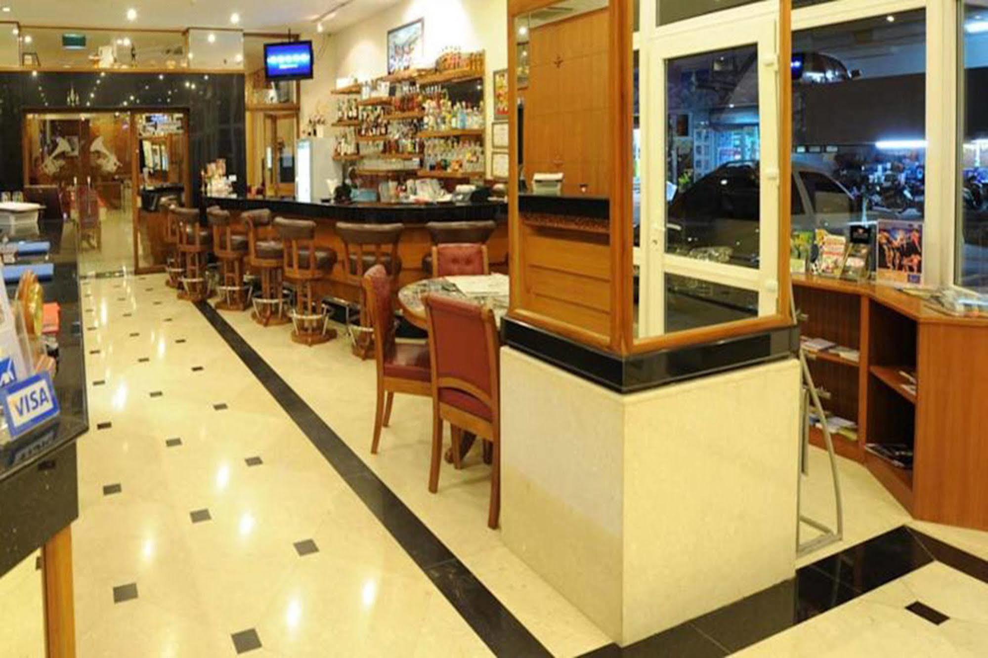 Aparthotel Whitehouse Condotel Pattaya