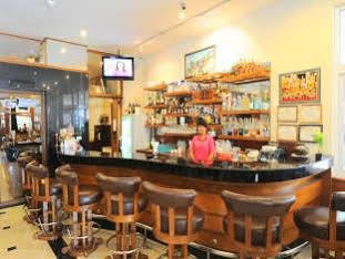 Whitehouse Condotel Pattaya