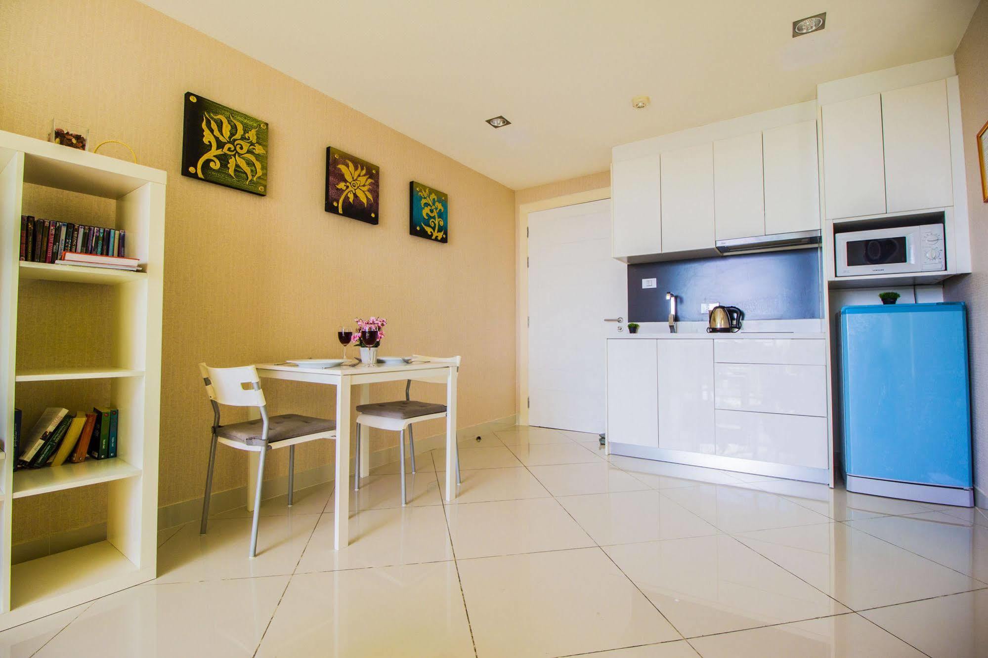 The View Cosy Beach By Sunny Rentals Apartment Pattaya