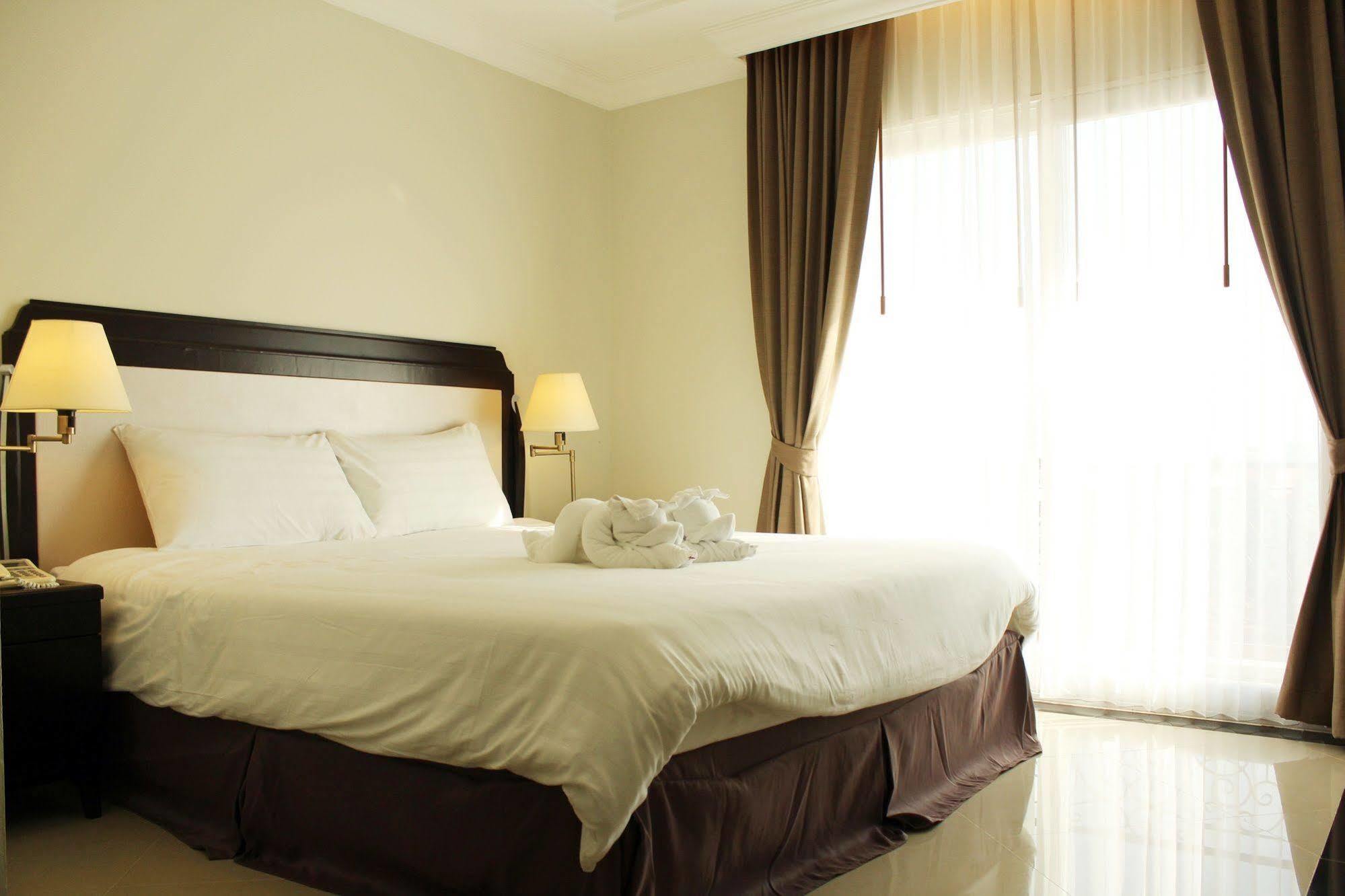 Lk Crystal Place Apartment
