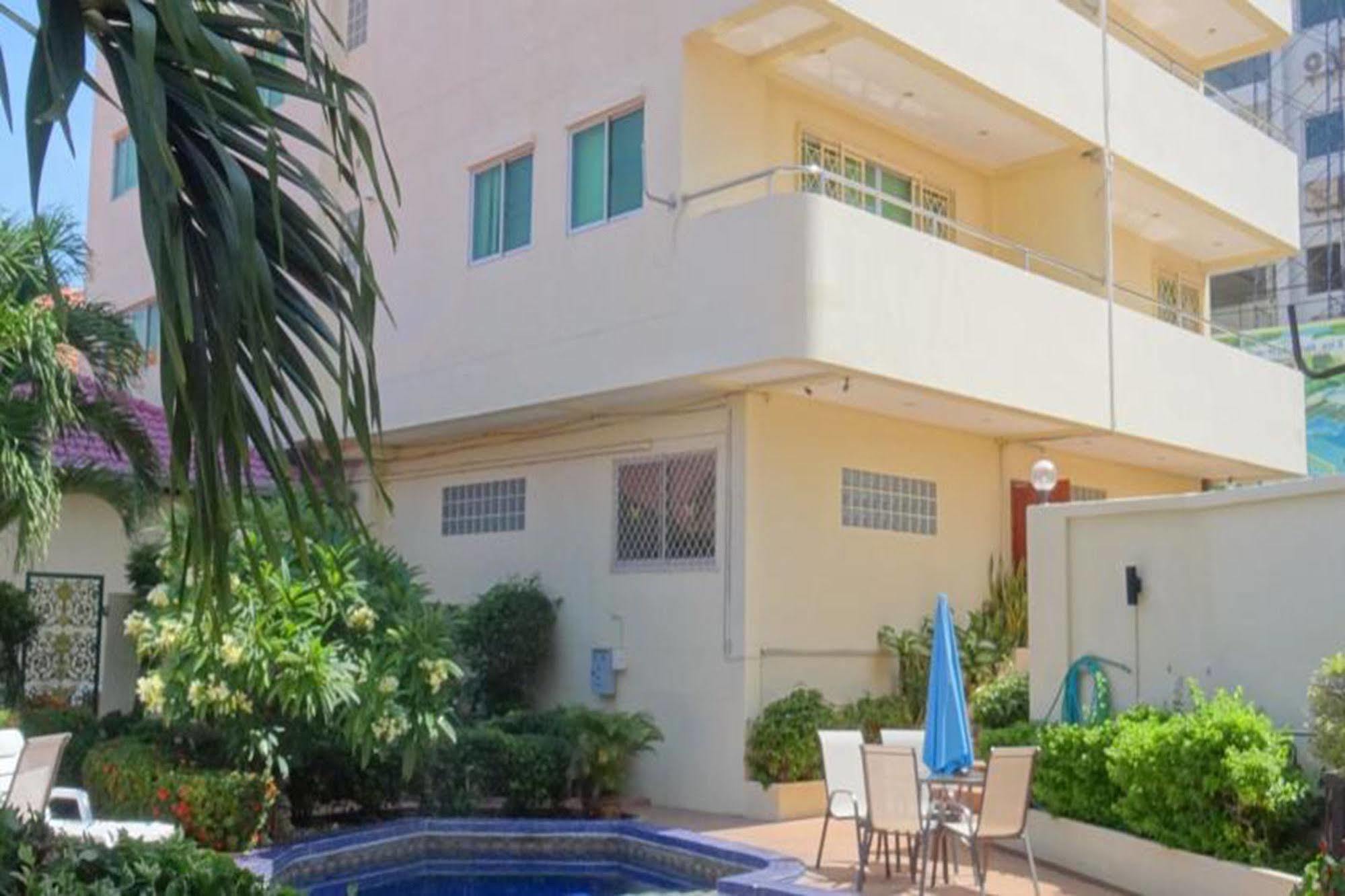 Butterfly Garden Boutique Residences Apts And Villas, A Lifestyle Destination Ex Lg 1-3 Bedroom Units , Full Kitchen, 2 Full Bathrooms, Rain Shower, Bath, Free Bbq, Free Fast Fiber Optic Wifi, Staff 24-7 Aparthotel 3*