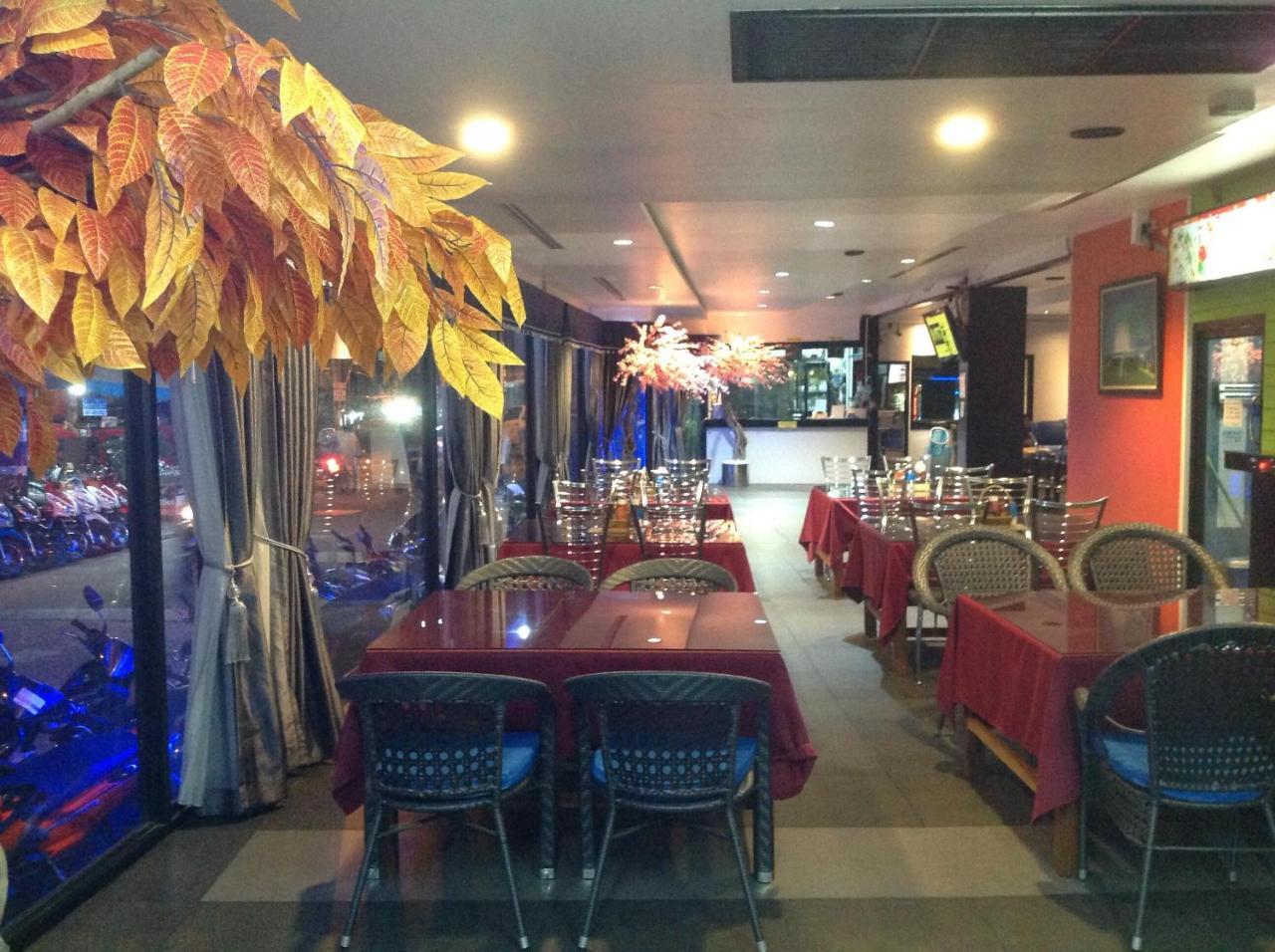โรงแรม Koenig Mansion 4*