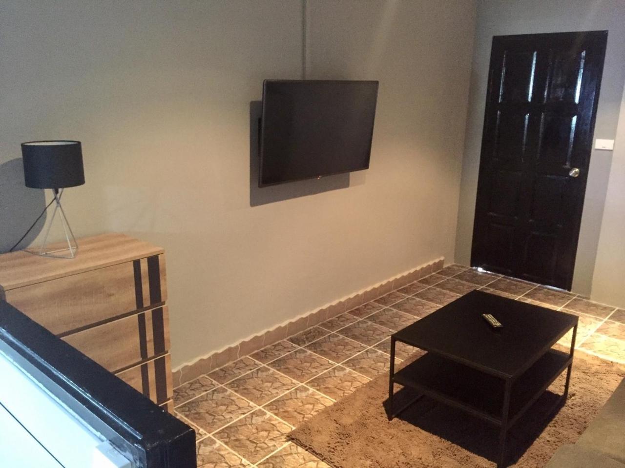 Guest house Shanghai Monna Bar Pattaya